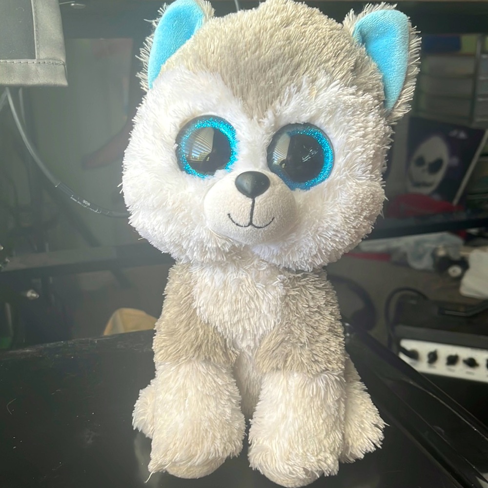Ty Slush Wolf Plushie
